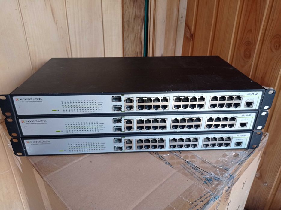 Керований комутатор, свіч Foxgate s6124-s2 3шт