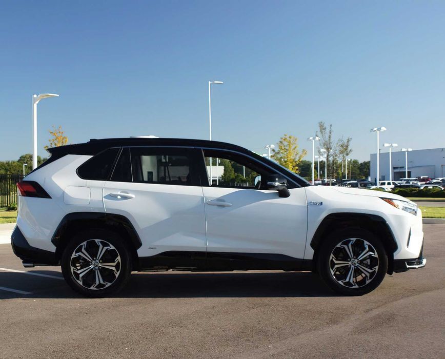 Toyota RAV4 Prime XSE      2024