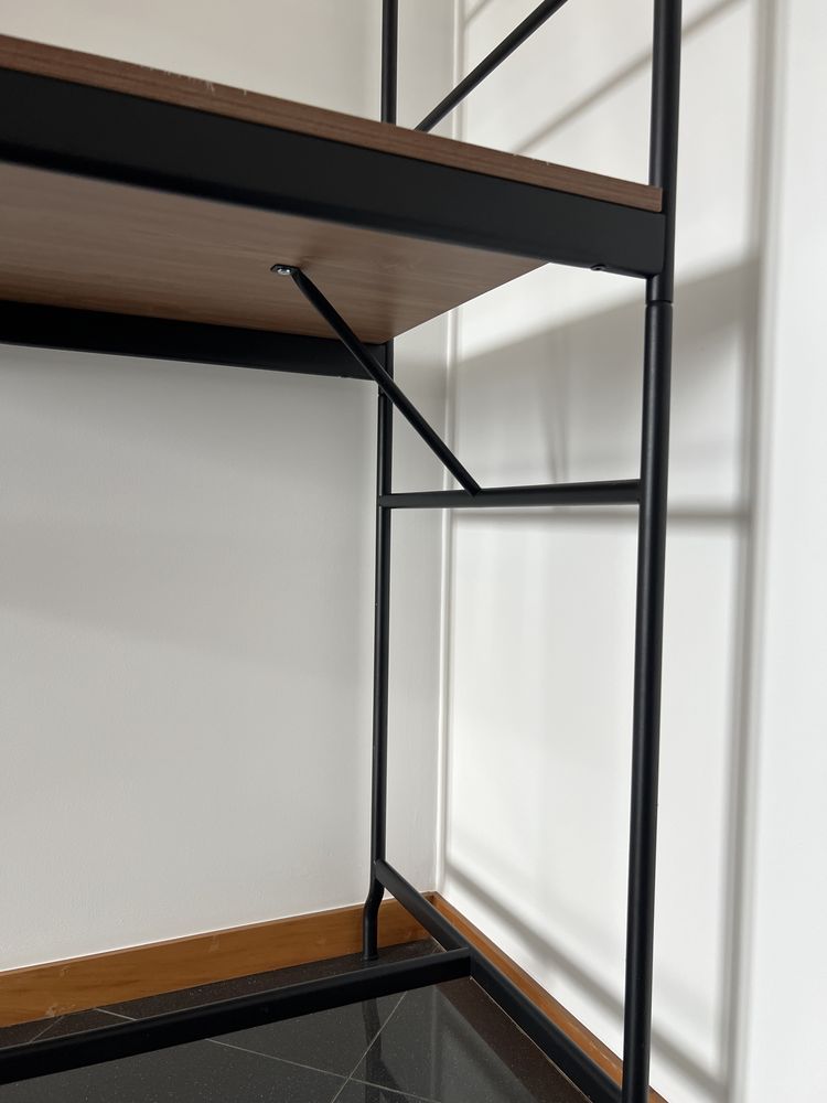 Mesa alta do IKEA