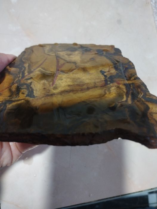 Тигровый глаз. Месторождение Кривой Рог.