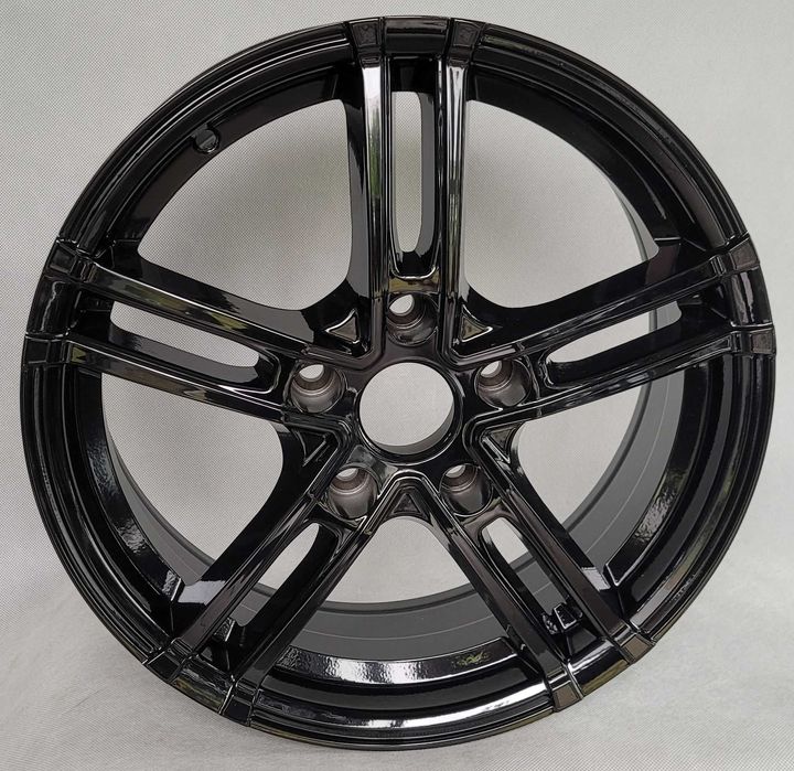 Felgi malow. 16 5x114,3 Kia Ceed Hyundai i30 Duster Auris Megane SX4
