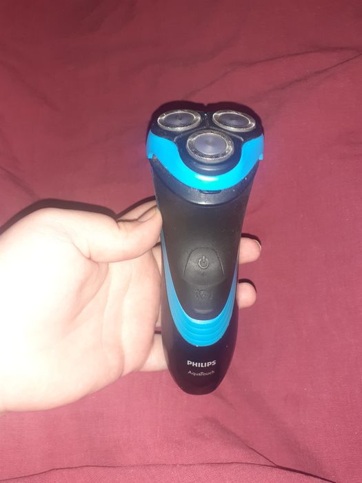 Philips AT750 AquaTouch электробритва бритва для бороды гоління бритья