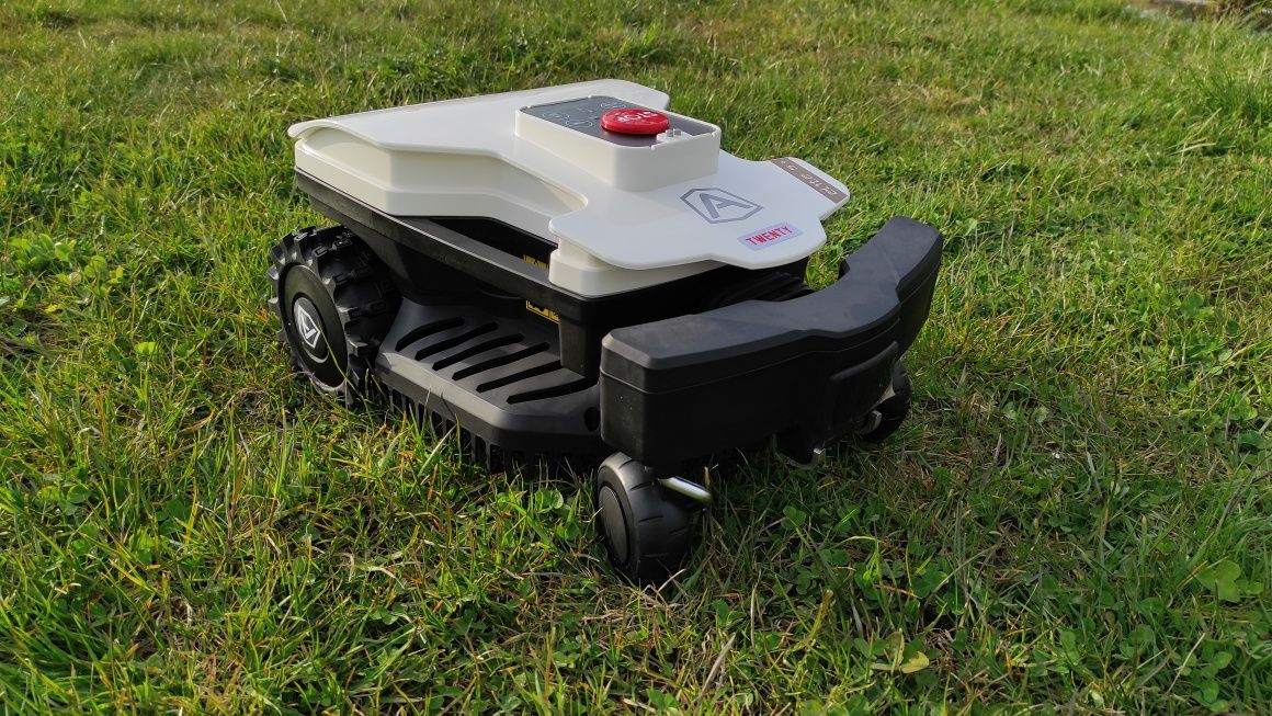 Kosiarka automatyczna Ambrogio Twenty Elite S+ do 1300m2 Robot koszący