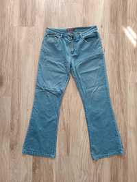 Niebieskie jeansy z prostymi lekko rozszerzonymi nogawkami 2XL/3XL