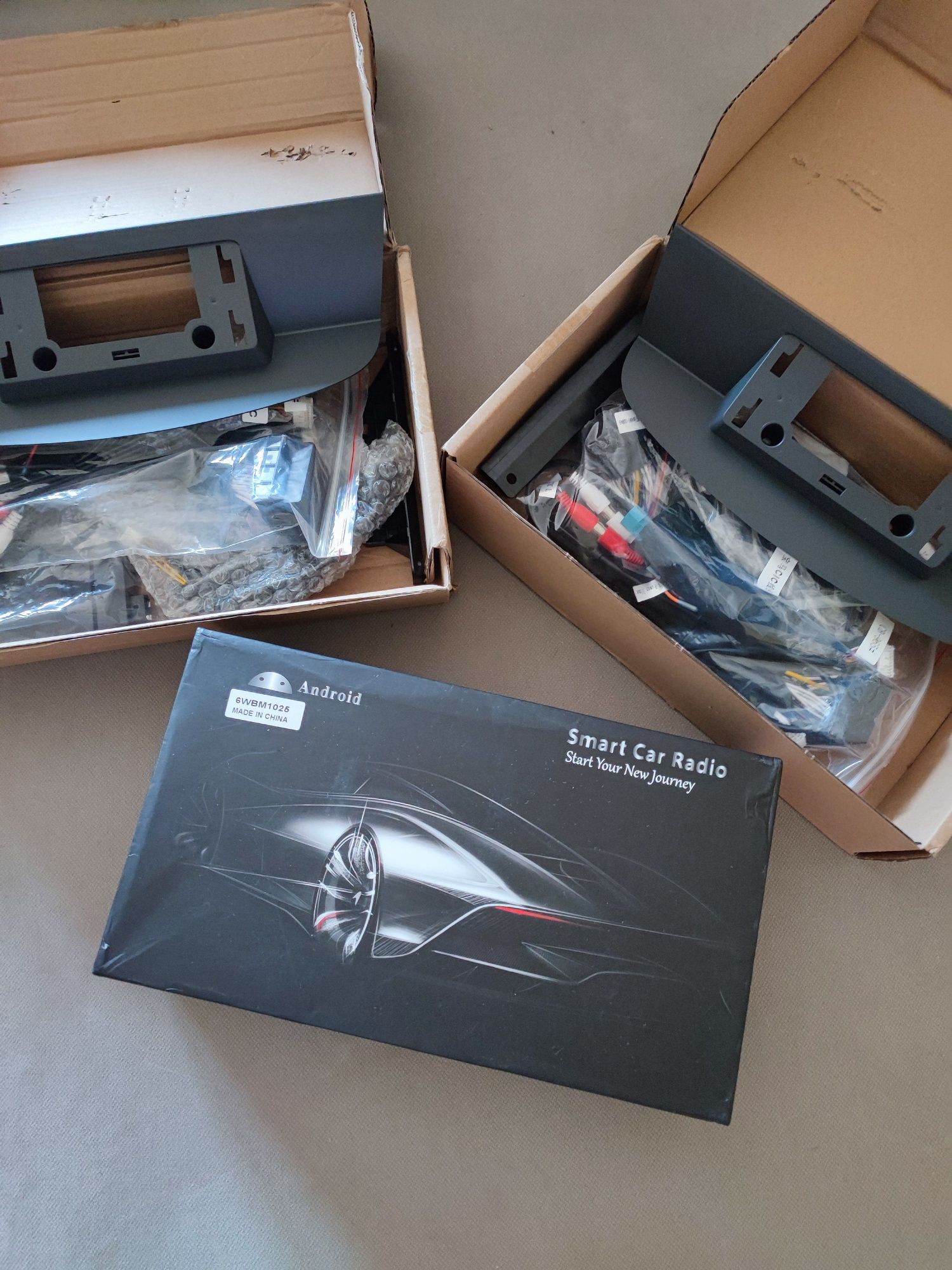 Radio android BMW 5 F10/F11 520i 525i 528i  + 2 kits de montagem