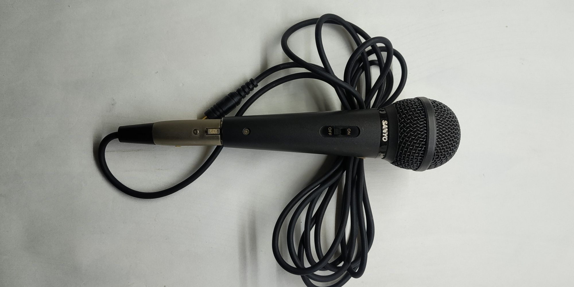 Микрофон динамический Sanyo MP 303