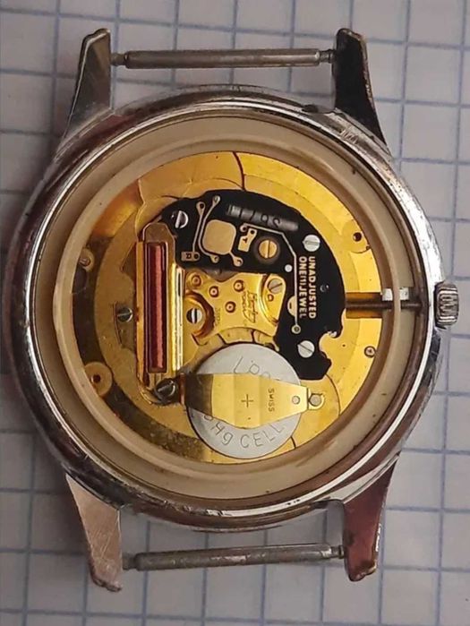 Шикарные швейцарские электронные часы Alfex.