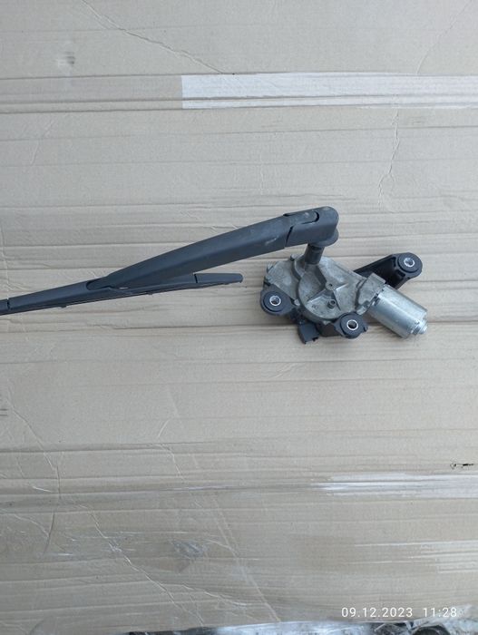 продам моторчик  со стеклоочистителя ляды на ниссан кашкай J10