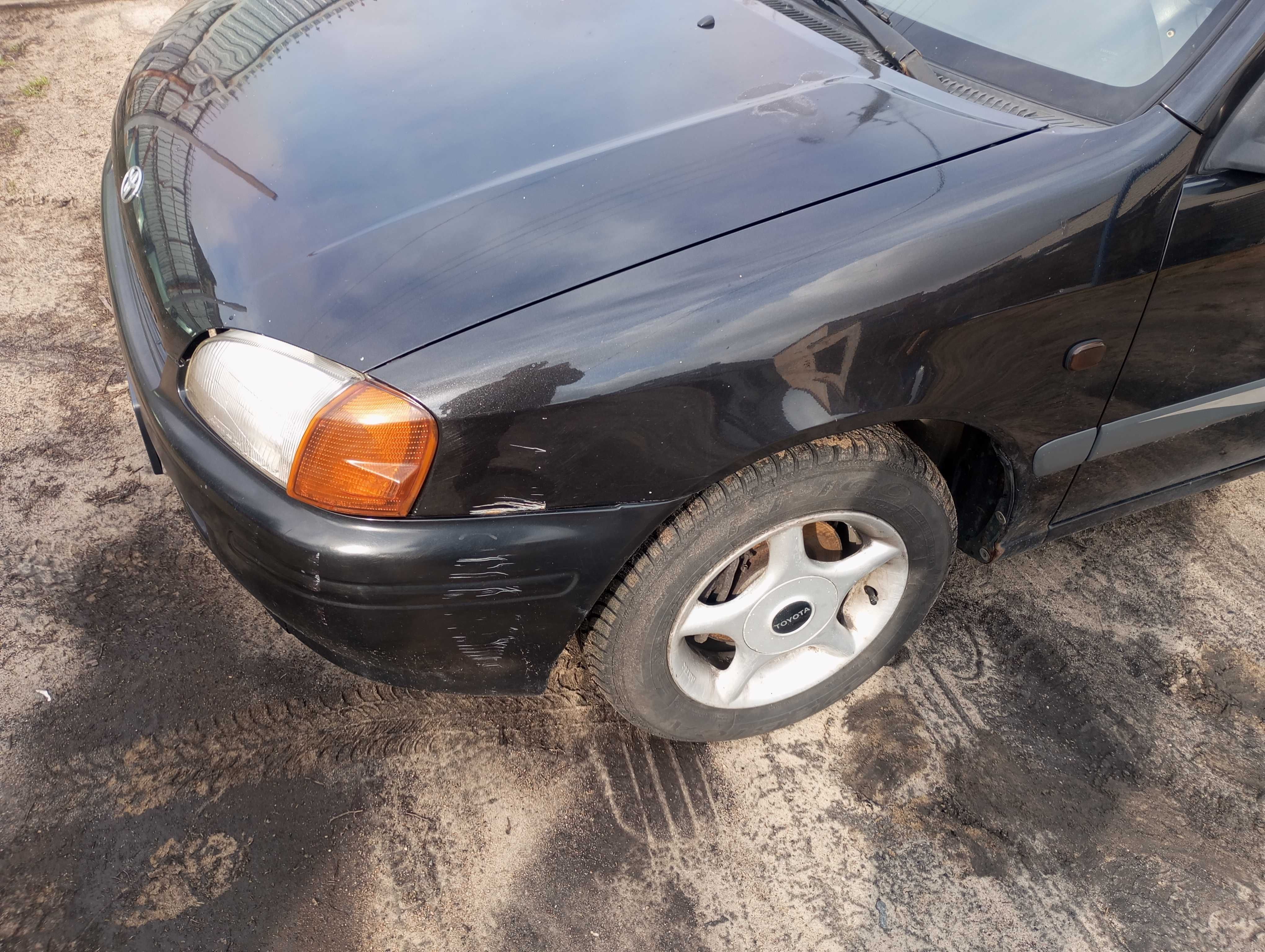 toyota starlet maska błotnik lampa zderzak caly przód