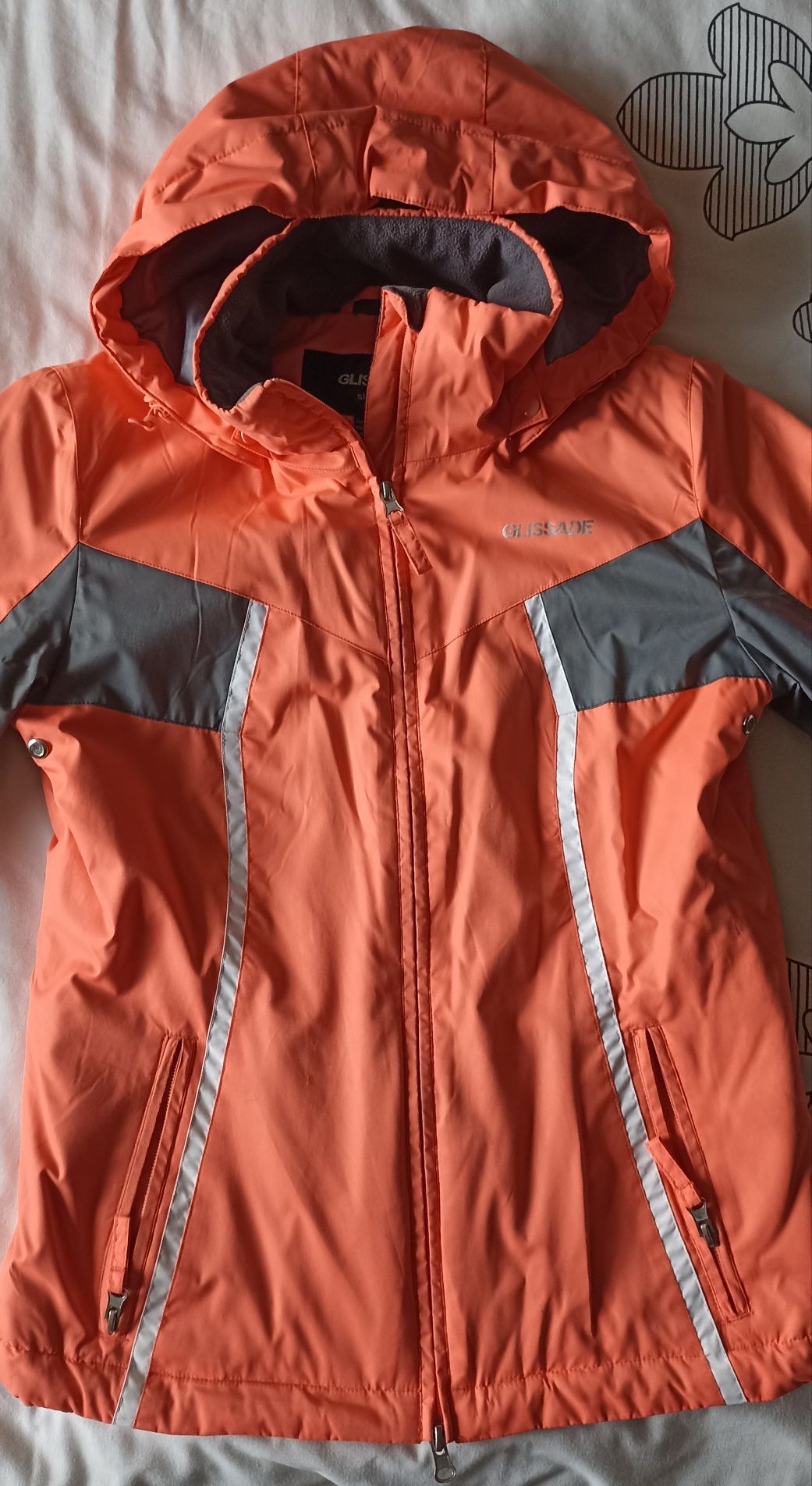 Продам куртку для горнолыжного спорта Glissade размер S 42