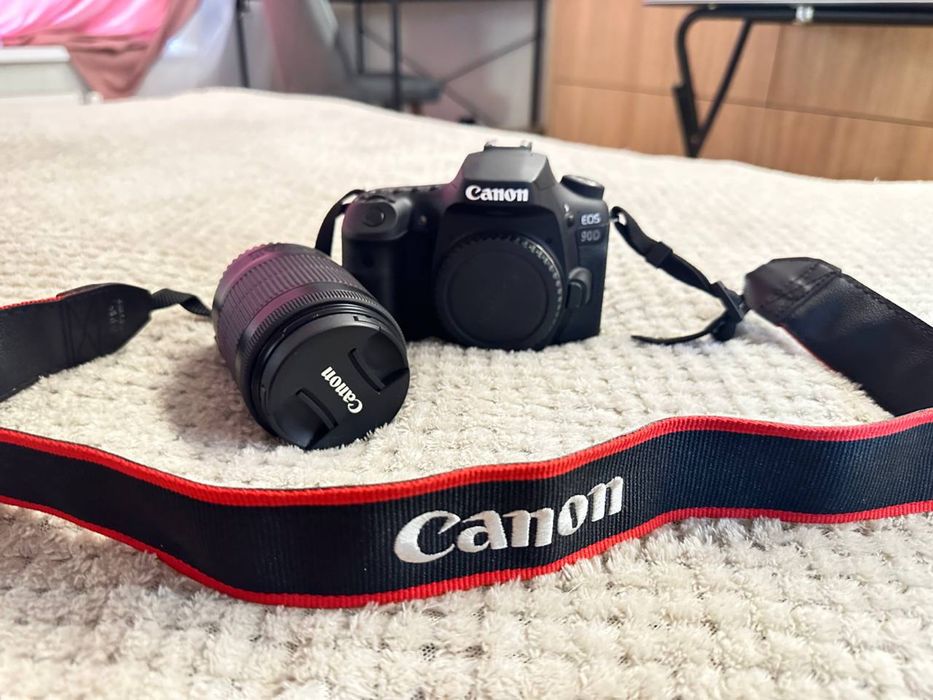 Продам Canon EOS 90D 18-55 Kit