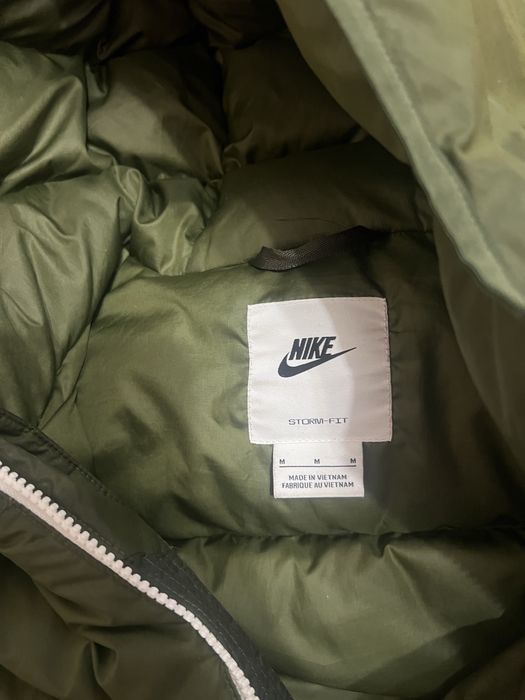 Зимння куртка пуховик Nike