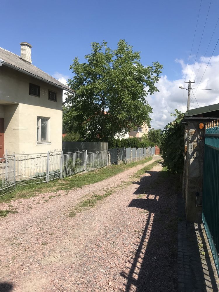Продам дачу коло Залісся..