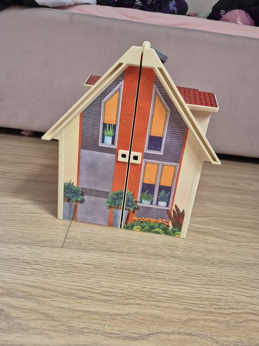 Domek playmobile dla lalek 70985