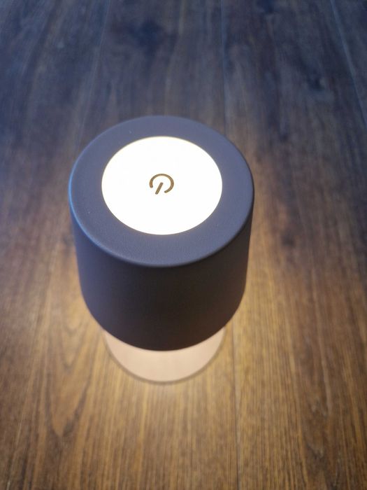 Bezprzewodowa lampa stołowa LED Briloner beżowa, dotykowa