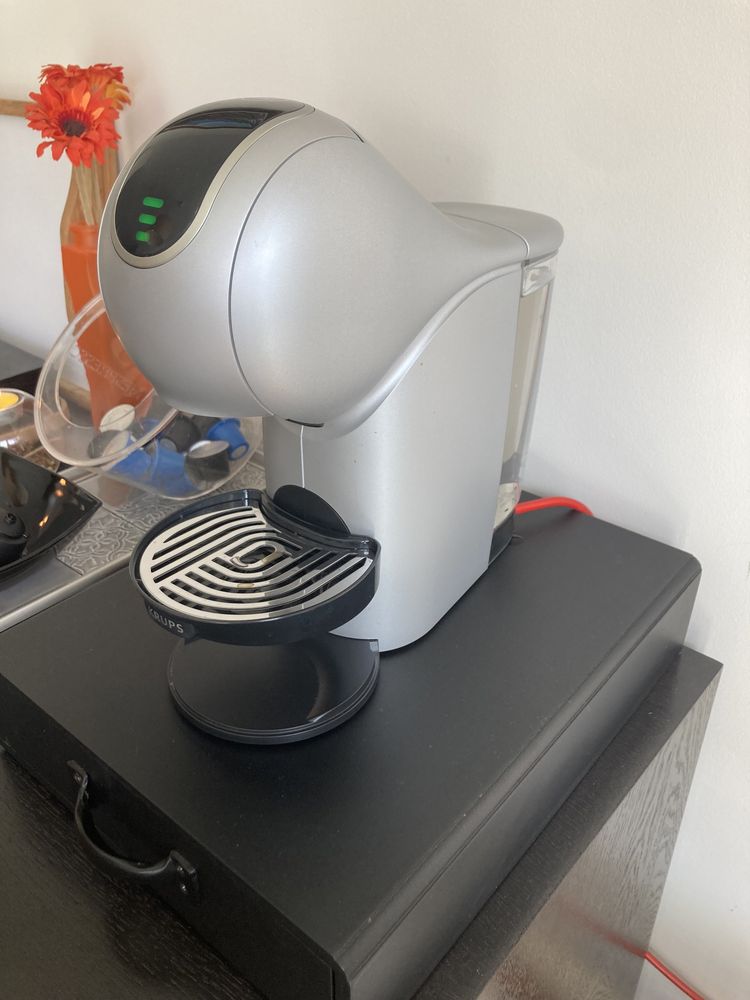 Maquina de café Dolce Gusto automática