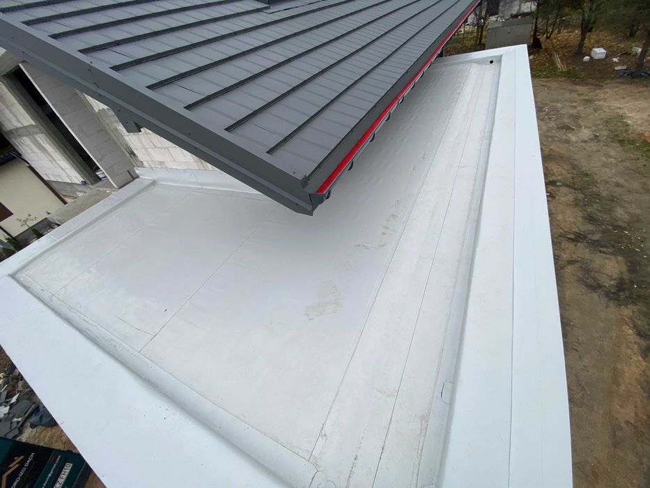Dachy płaskie Hydroizolacja Tarasy Balkony Obróbka blacharska Membrana