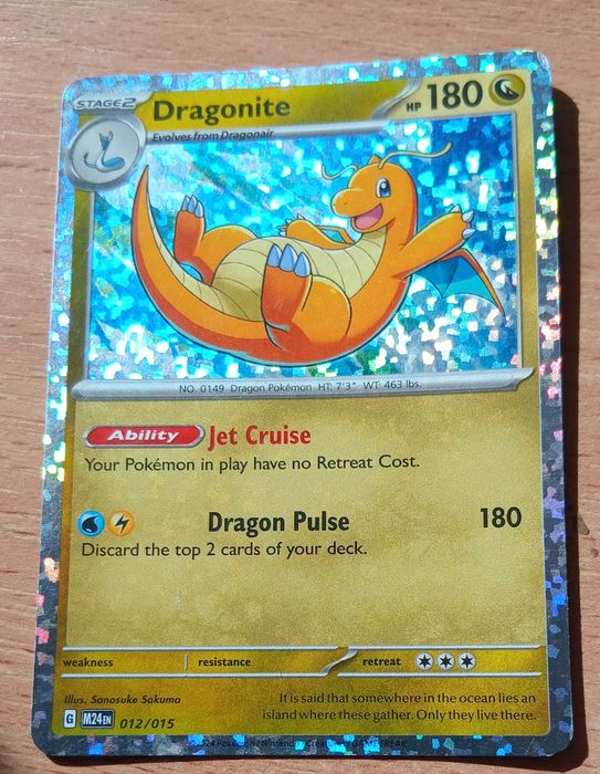 Колекційна карточка покемон нової колекції