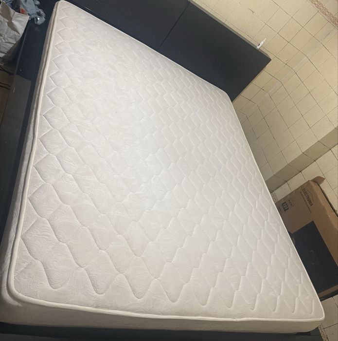 Cama Prateada * Colchao*Camiseiro