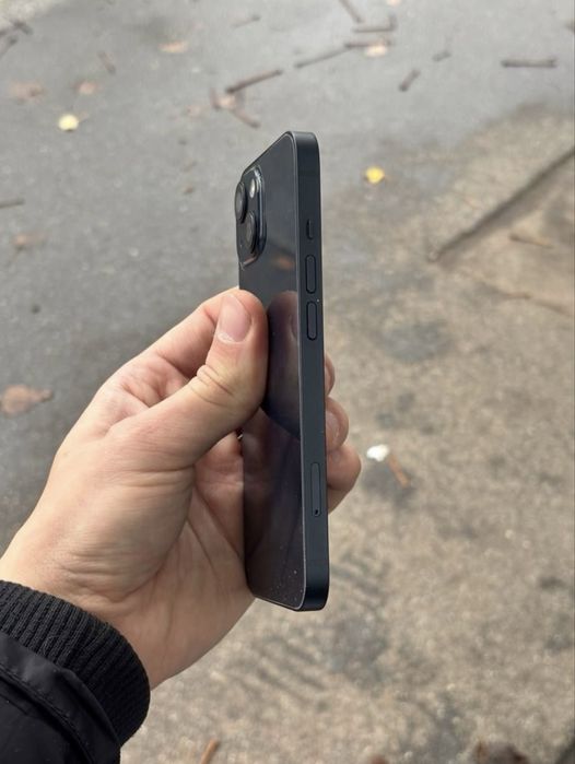 продам айфон 13 у чудовому стані