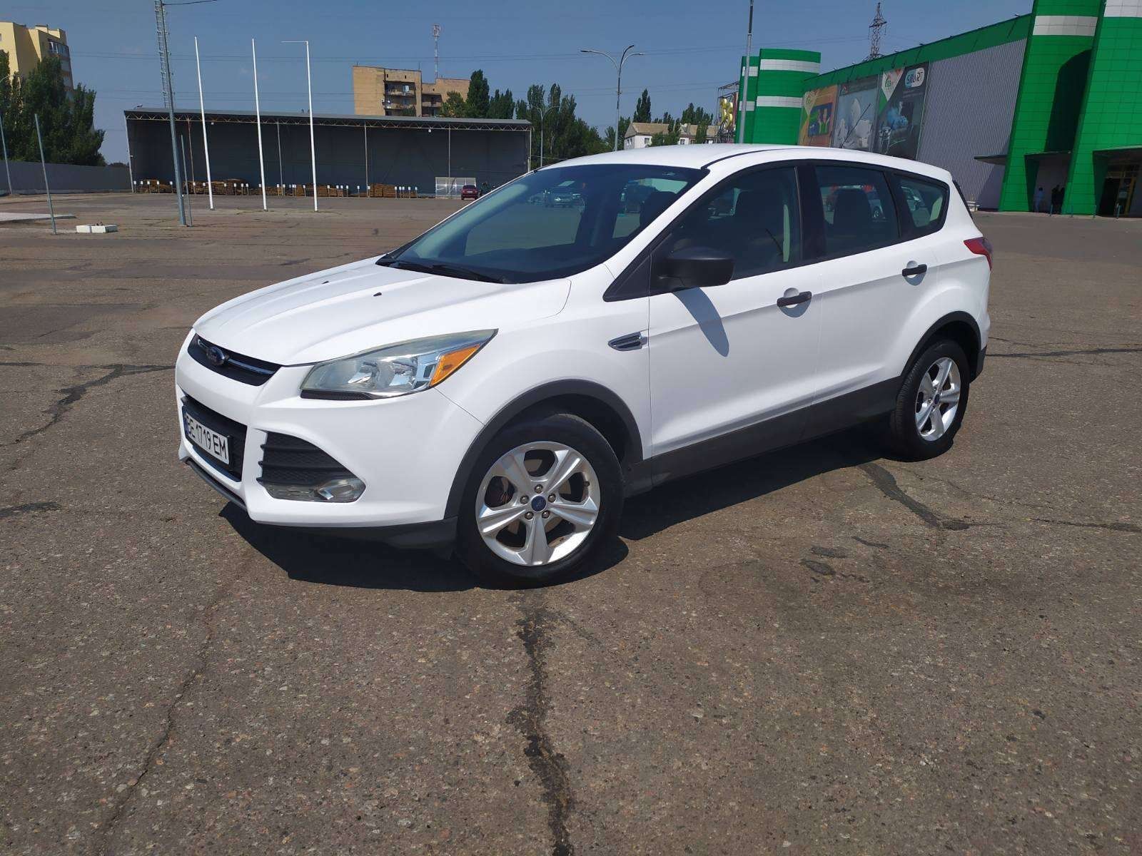 Ford Escape 2.5 AT. 2015год.