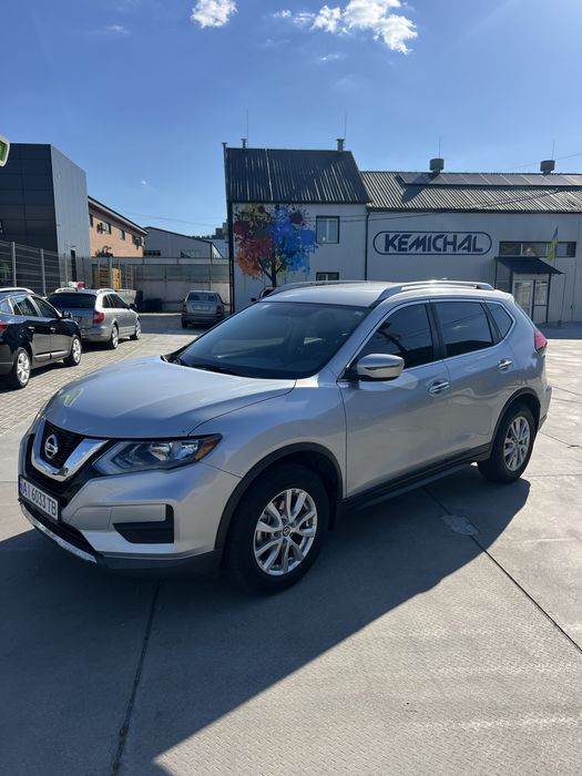 Продам Nissan Rogue