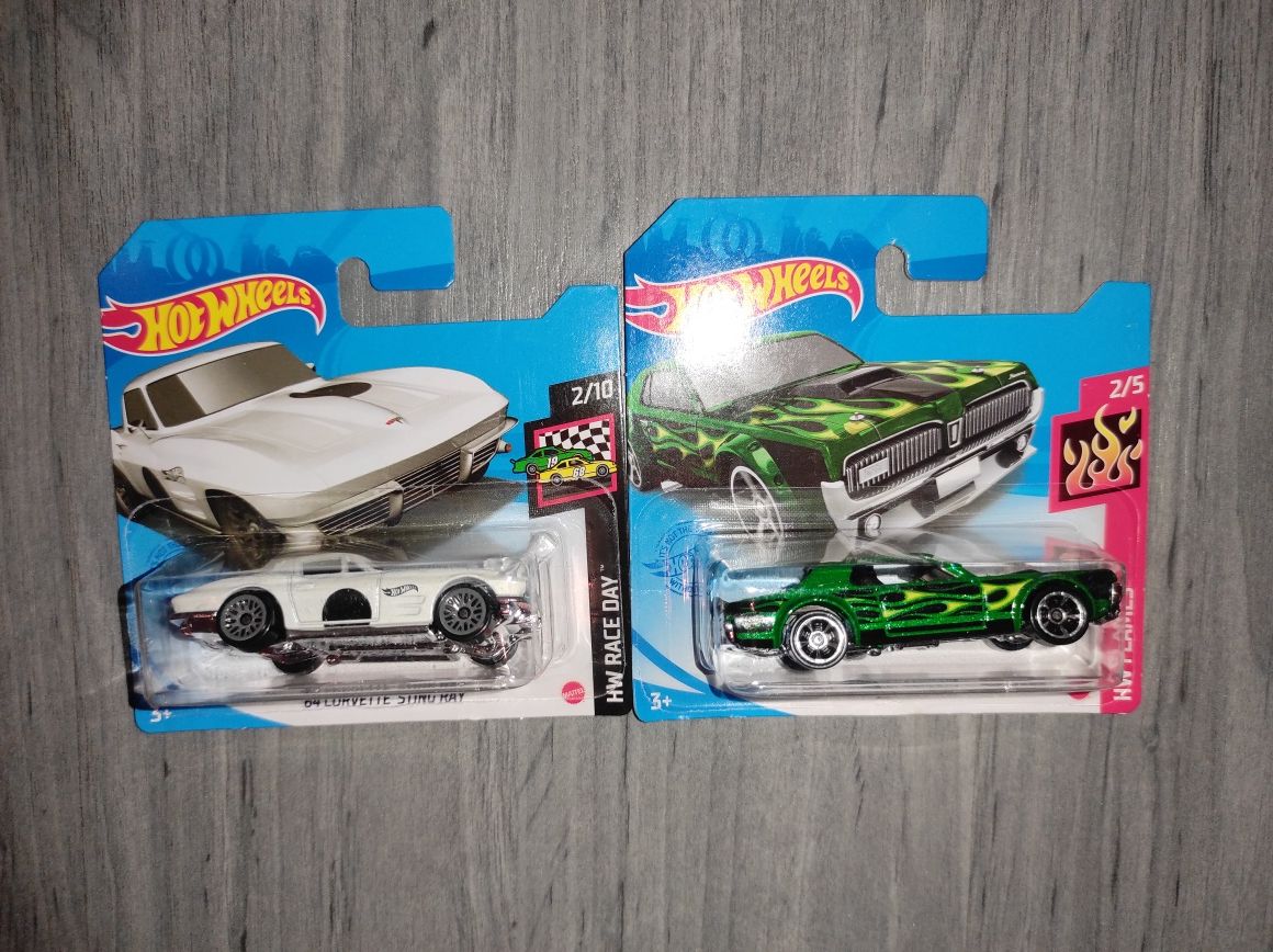 Hot wheels Corvette Sting Ray Mercury cougar