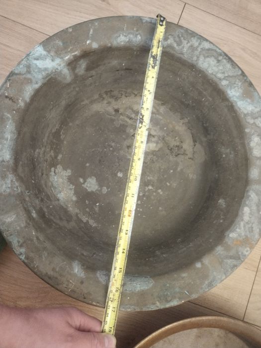 Продам старі миски .