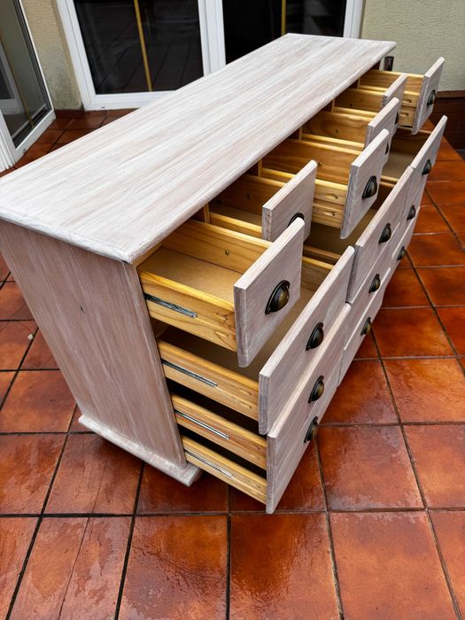 szafka szufladami komoda biała bieliźniarka długa  szafa