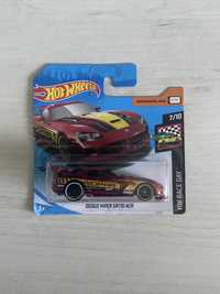 Samochodzik zabawkowy Hot Wheels Dodge Viper SRT10 ACR