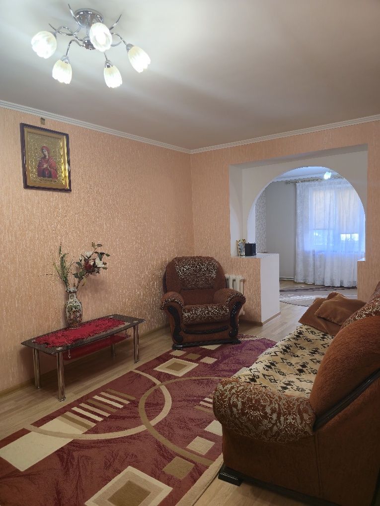 Оренда квартири 3 кімнати проспект Молоді для сім'ї