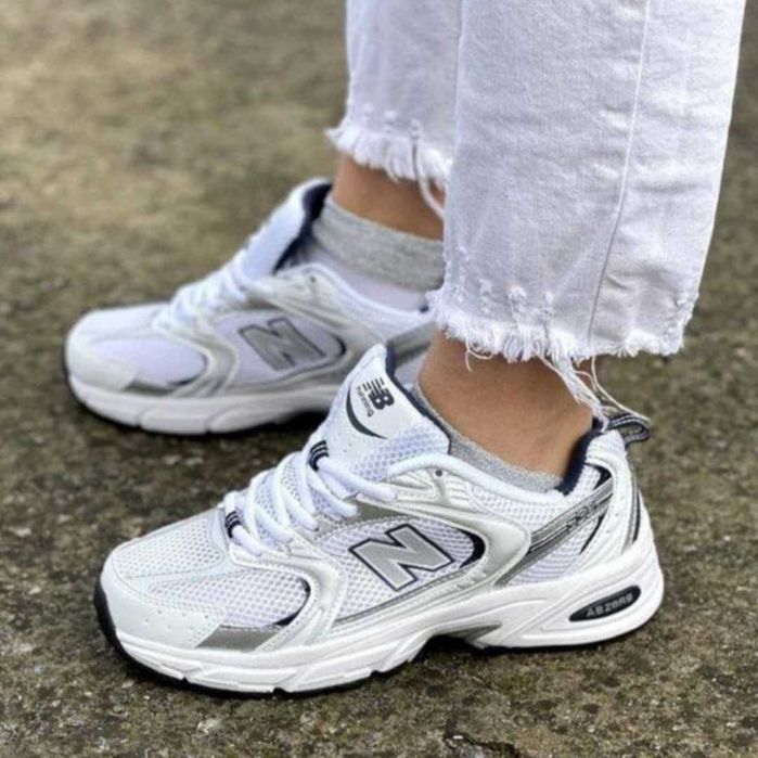 кросівки  жіночі New balance