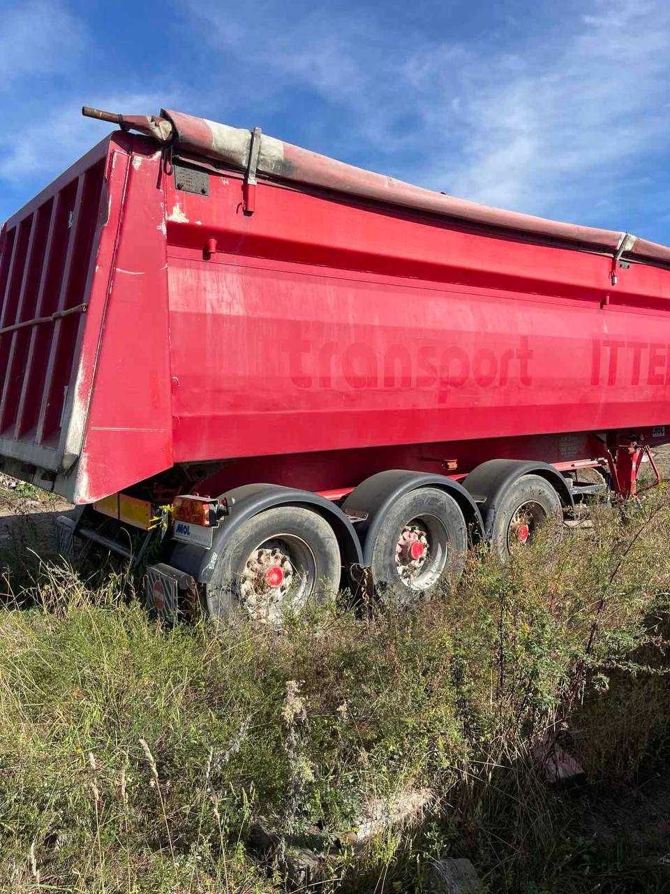 Продам напівпричеп самоскид MOL K812F 2006 року