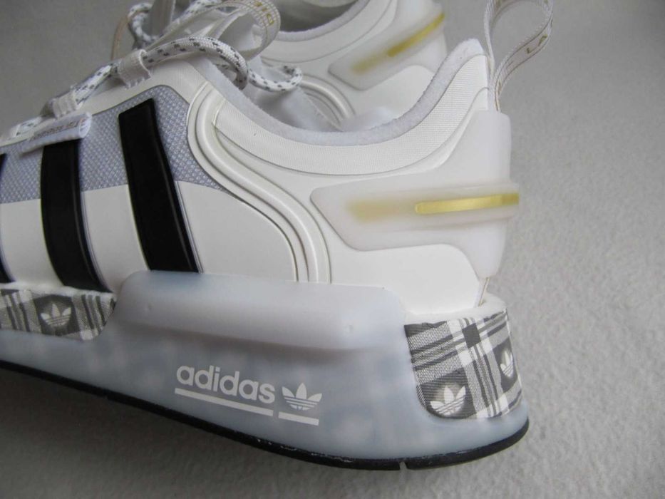 ADIDAS NMD _ V3 buty męskie rozmiar 46 2/3 , nowe w kartonie