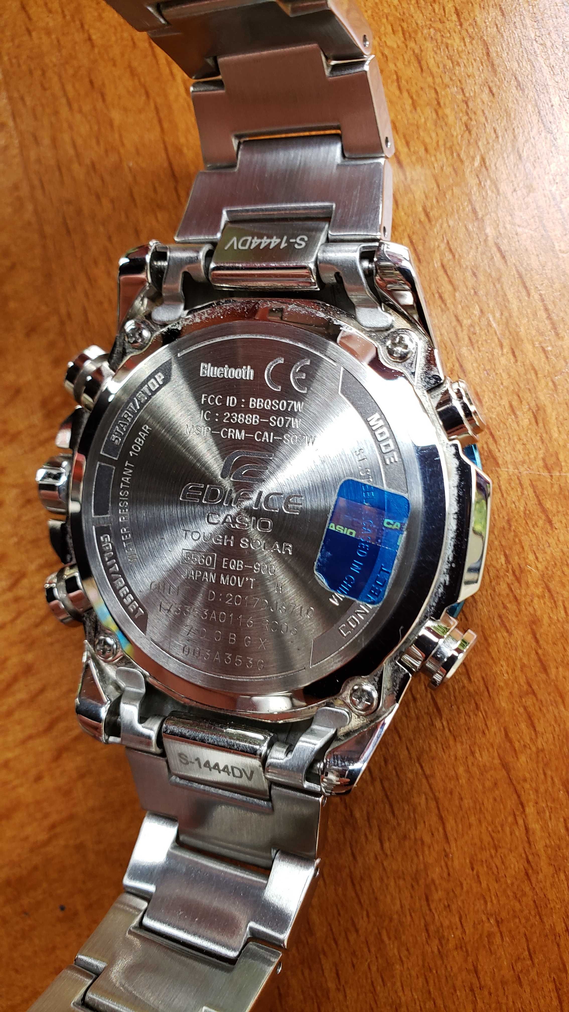 Чоловічий годинник Casio EQB-900DB-2A