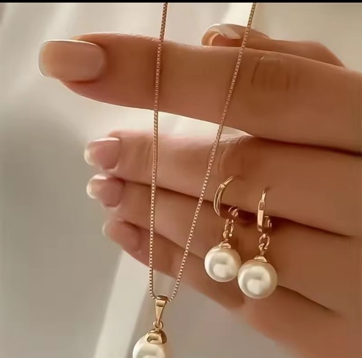 Eleganckie zestaw biżuterii - nowy