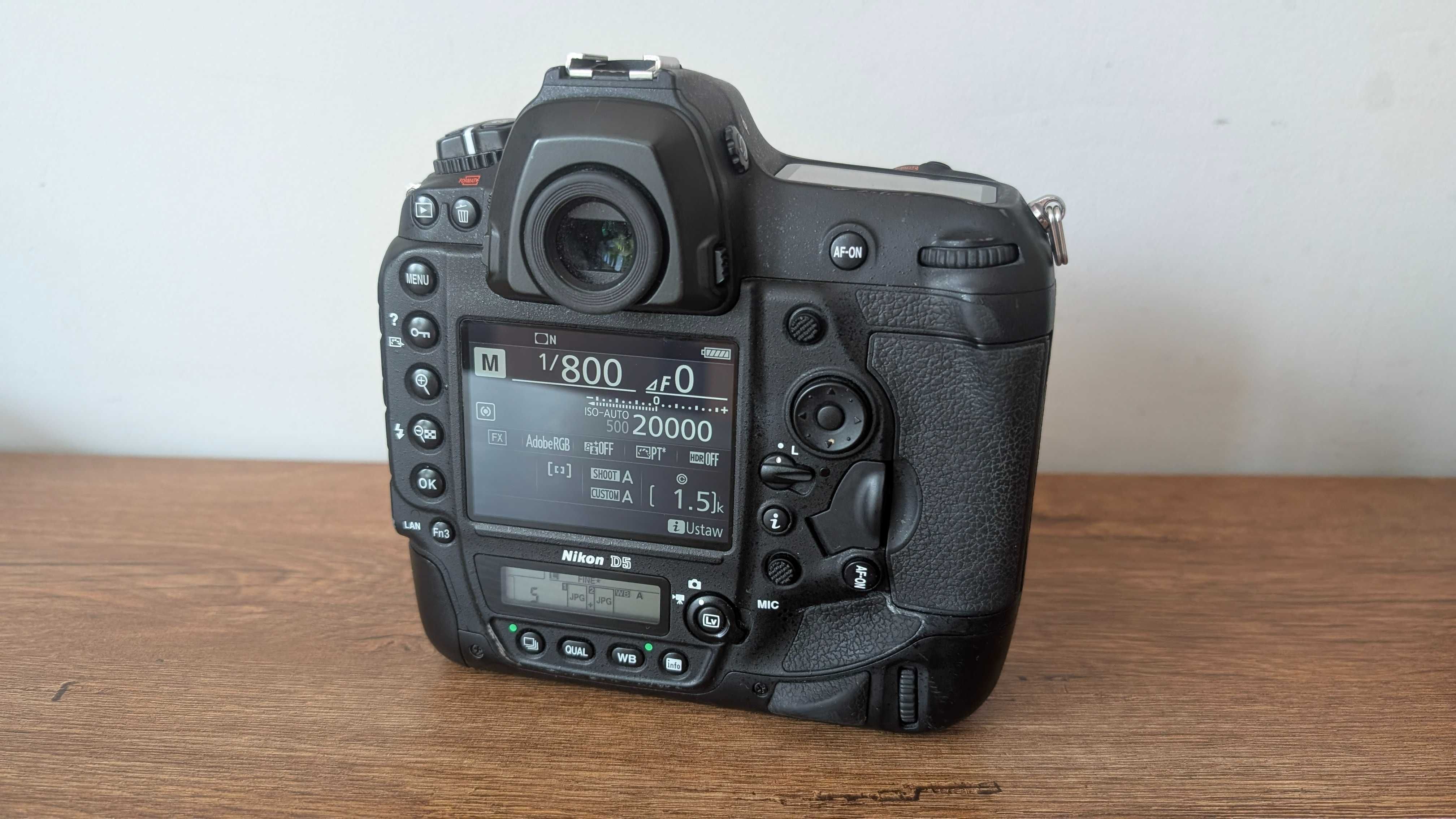 Aparat Nikon D5 107k