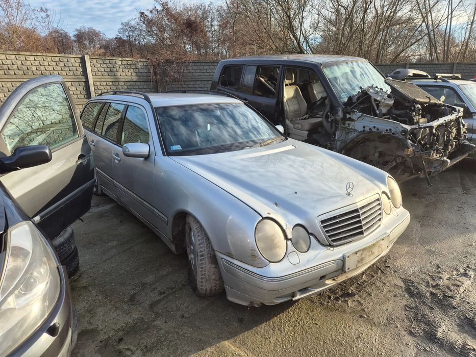 mercedes w210 744 maska zderzak lampa grill błotnik drzwi zbiornik paliwa szyba lusterko