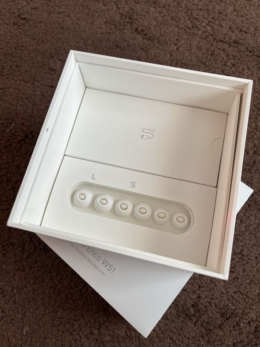 Oppo Enco W51, неробочі навушники