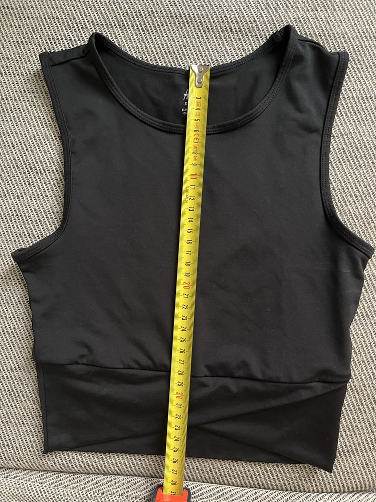 Activewear top da H&M, tamanho XS