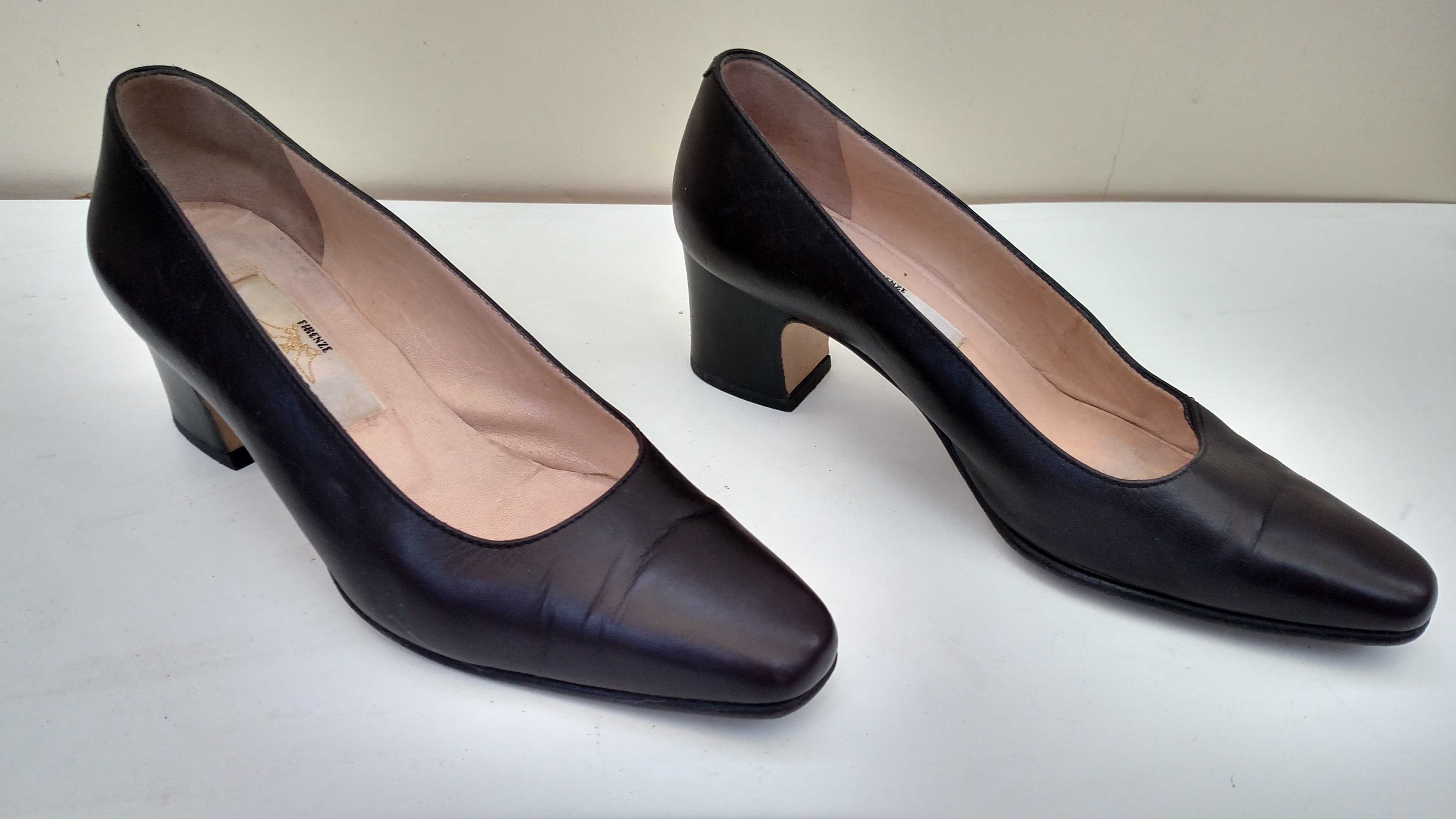 Продам женские туфли "Firenze" размер 36,5 Италия