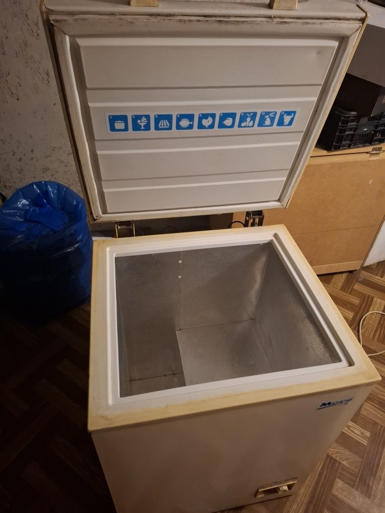 Sprzedam zamrażarke MORS o pojemność 110dm3