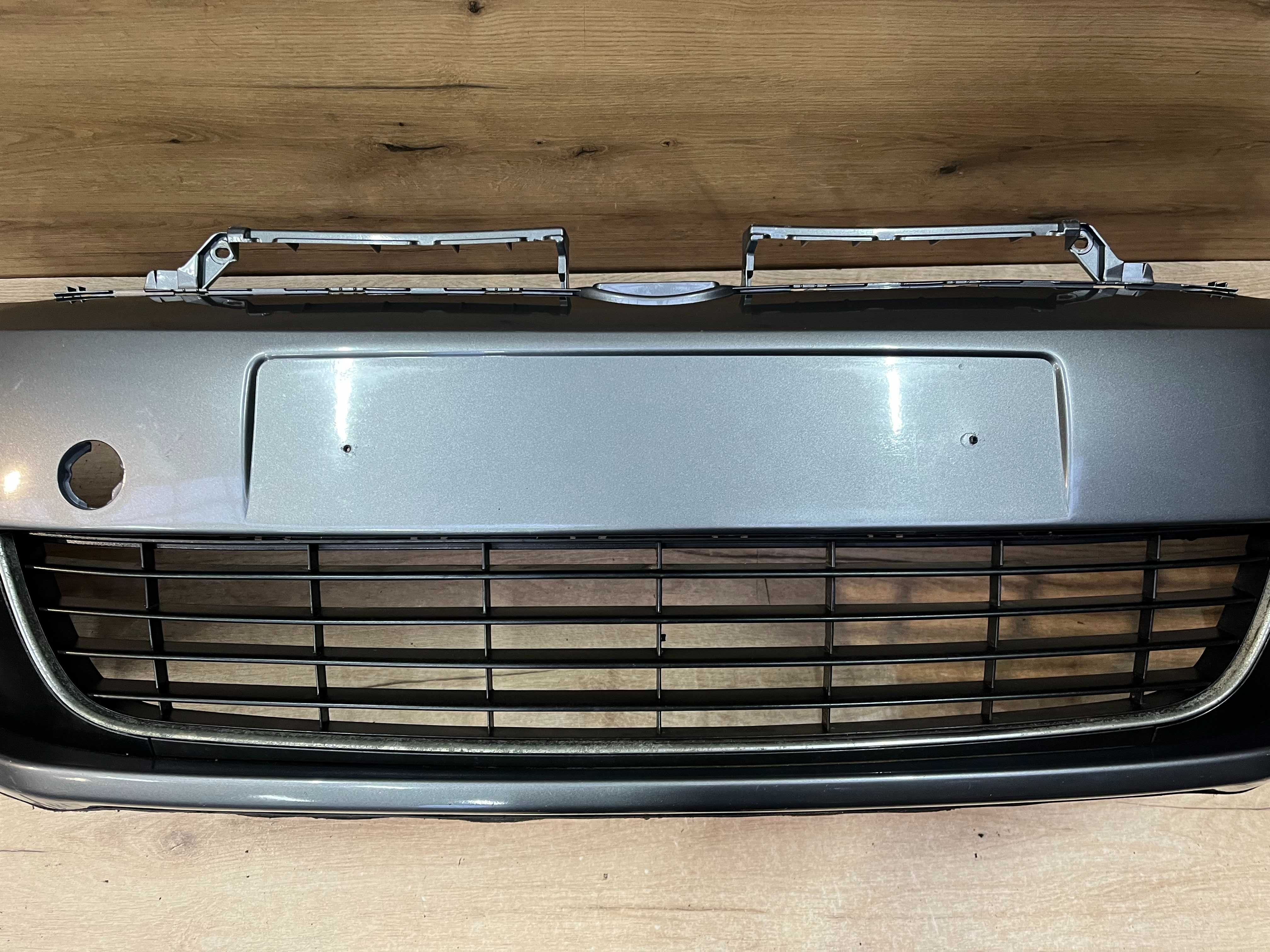 Zderzak przedni Volkswagen Golf 6