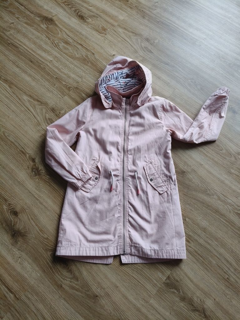 Parka,płaszczyk dziewczęcy r.140