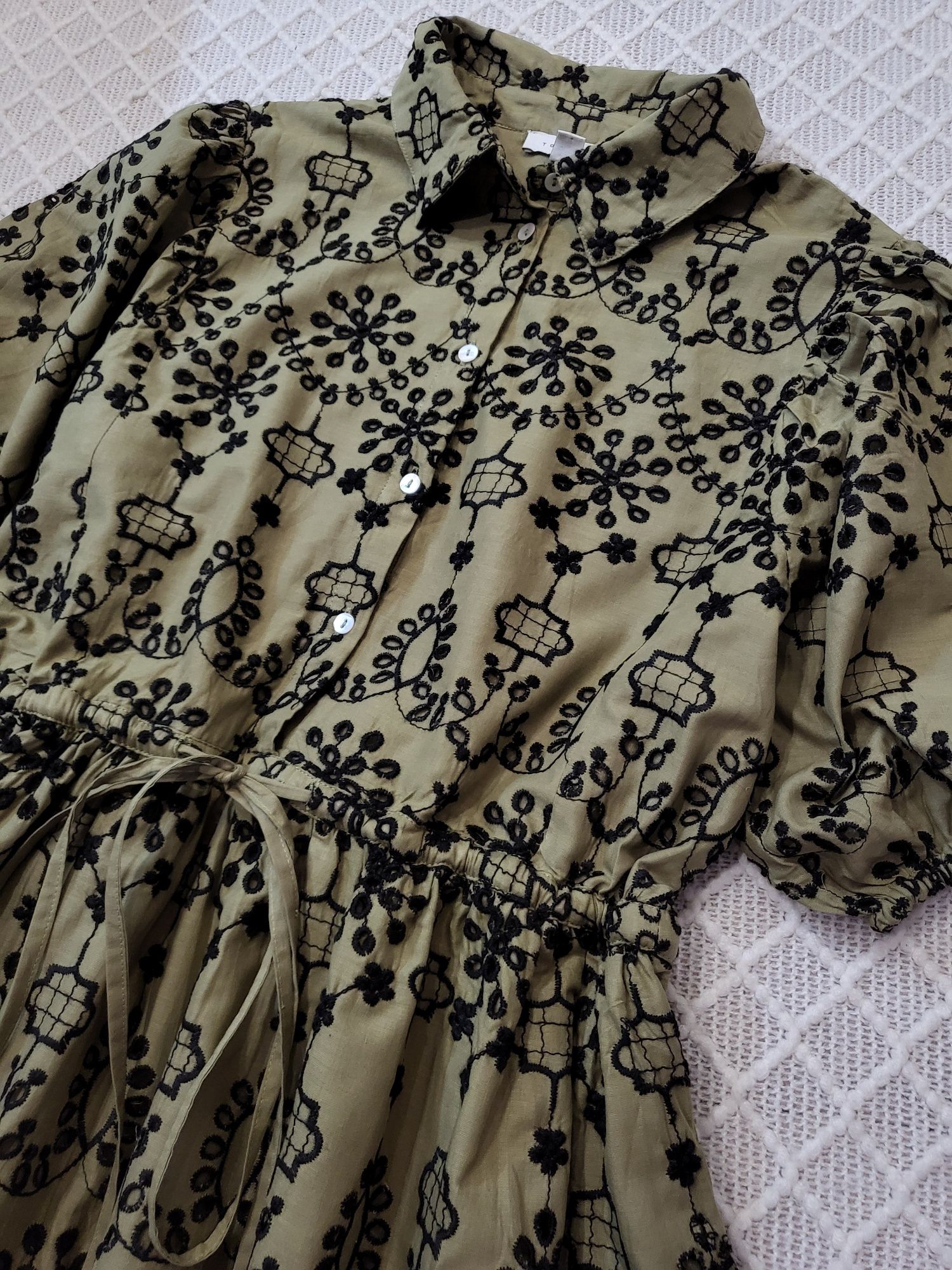 Шикарное платье из прошвы р.12 Topshop