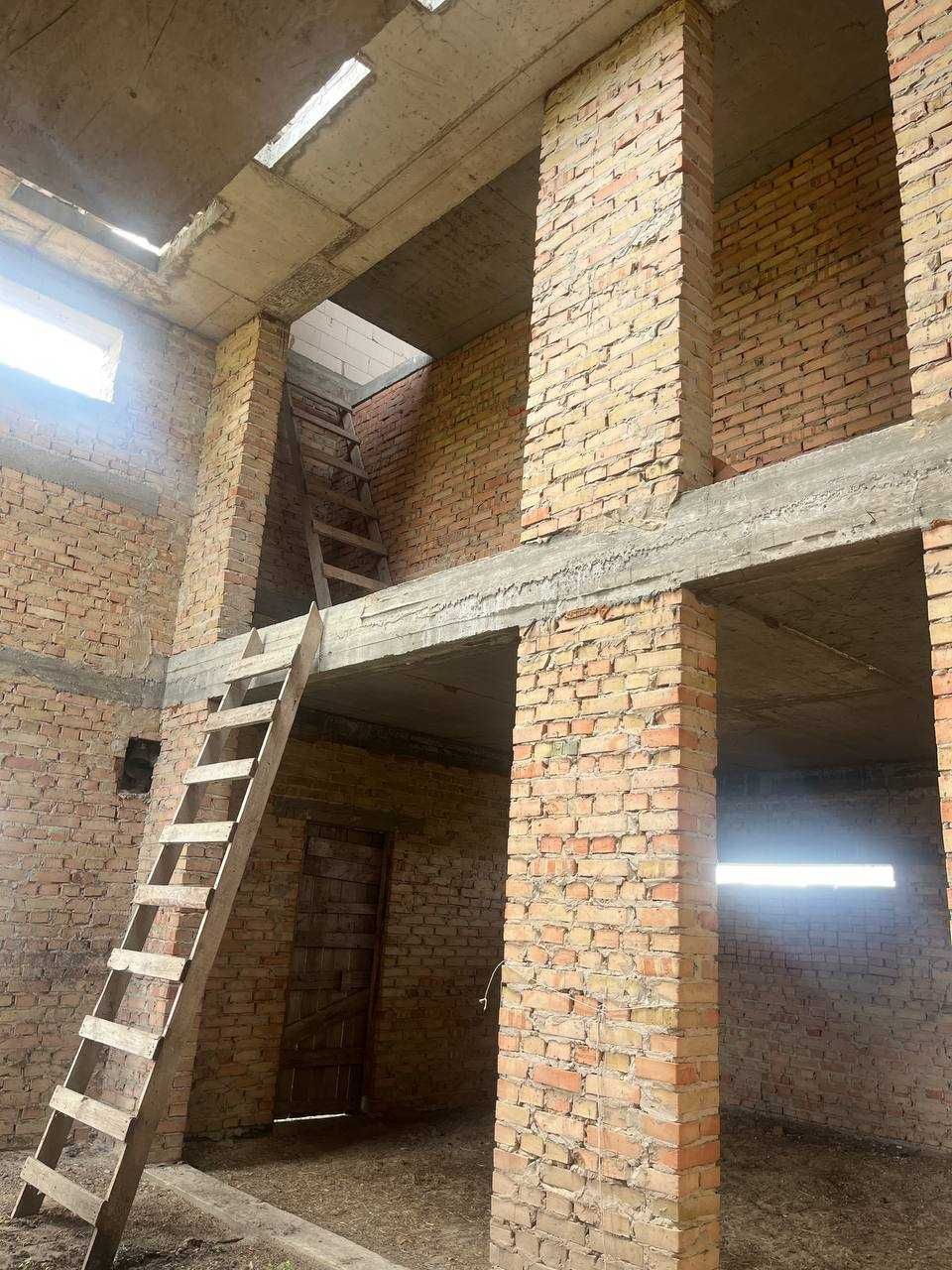Продам якісне незавершене будівництво Вересневе 0,46 Га під забудову