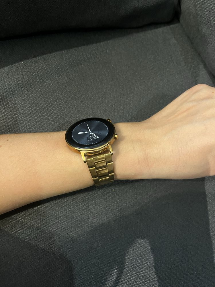 Huawei GT 2 elegant smartwatch