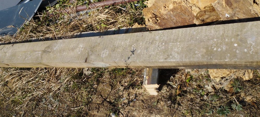 Belki  2 szt drewniane 30 cm na 5 m nowe