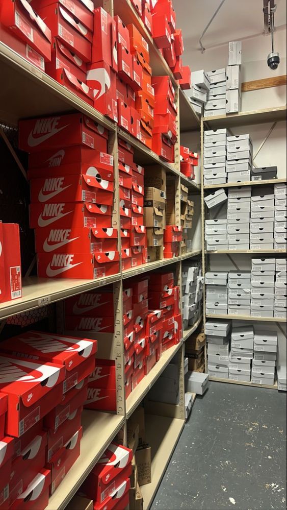 Оптом спортивне взуття та одяг!, гурт, nike, jordan, adidas