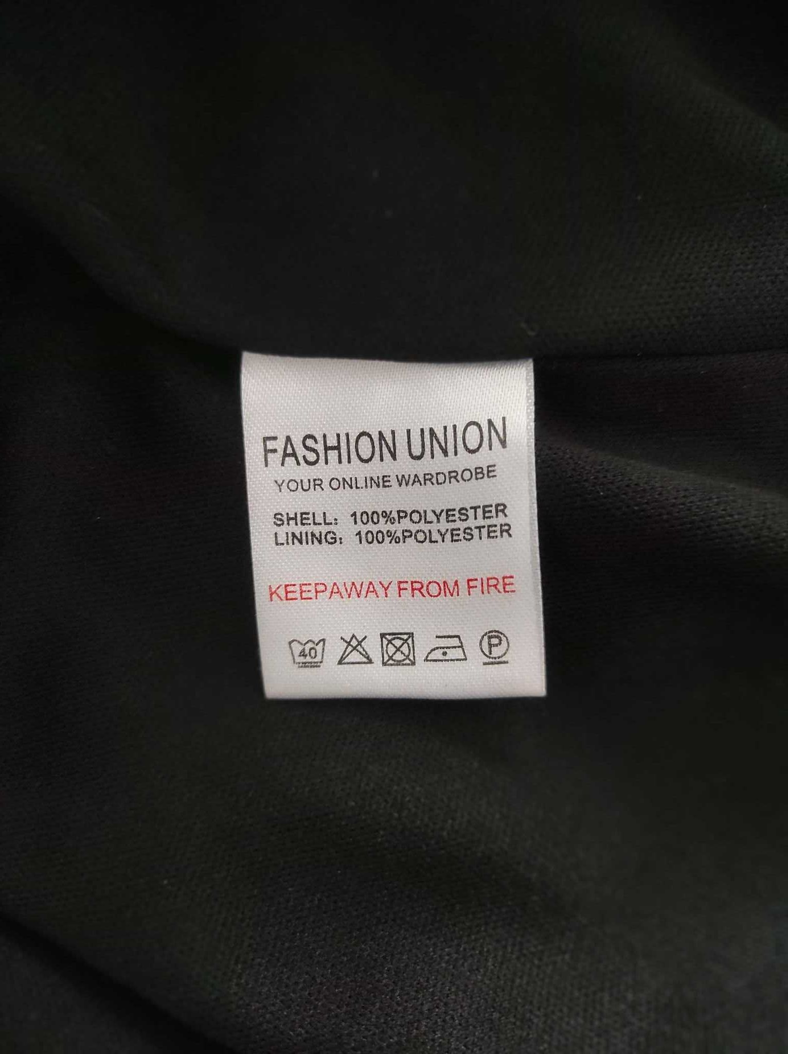 Bluzka damska Fashion Union czarno-biała rozmiar S 36